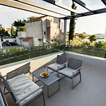 Croatica Apartment *