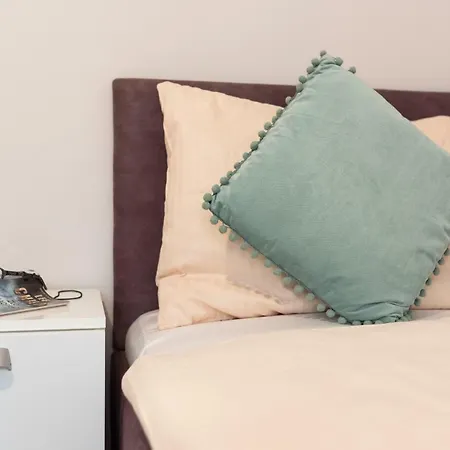 Croatica Apartman *