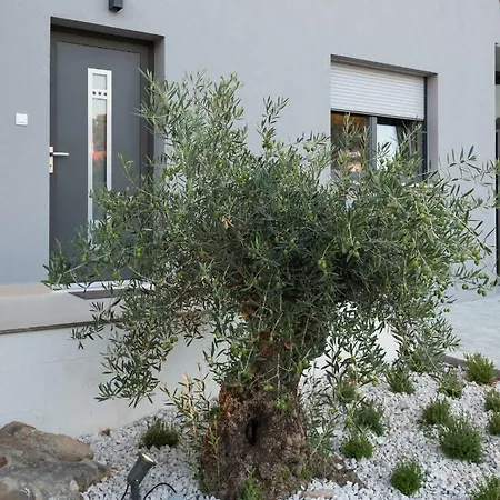 Croatica Apartman Brodarica (Sibenik-Knin)