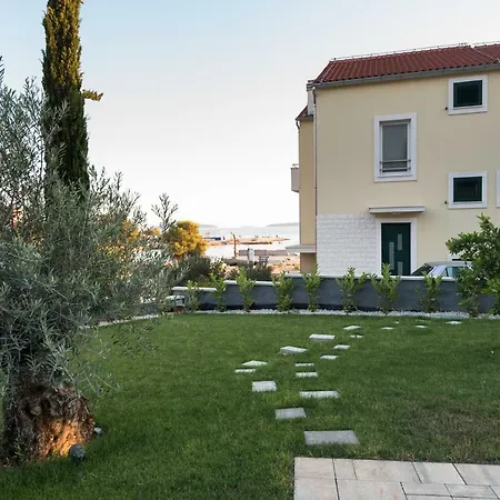 Croatica Apartment *