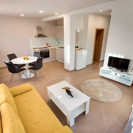 Croatica Brodarica (Sibenik-Knin)