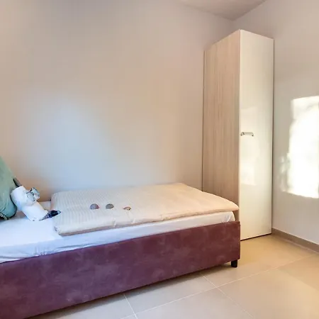 Croatica Brodarica Apartment