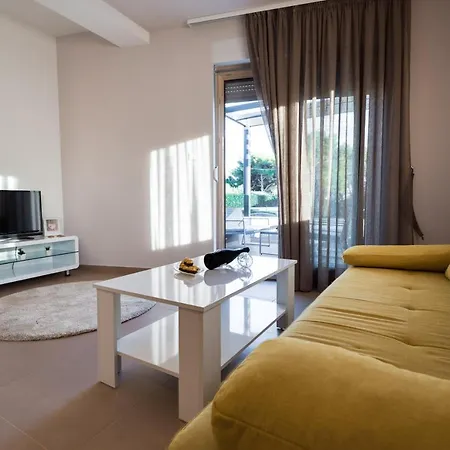 Croatica Apartman *